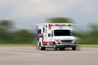 r4tqv5svbmlfc0pgolvafep265FA ambulance